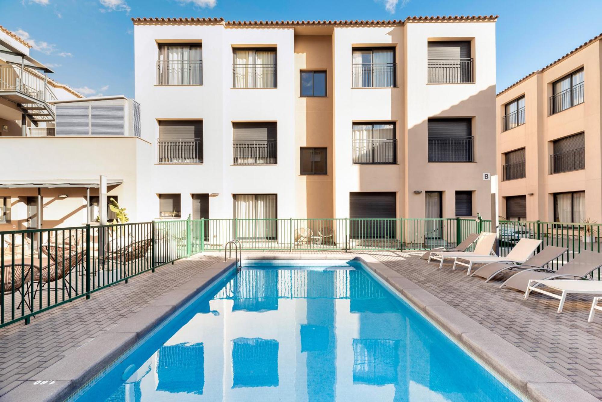 Castell Beach Aparthotel Castelldefels Esterno foto